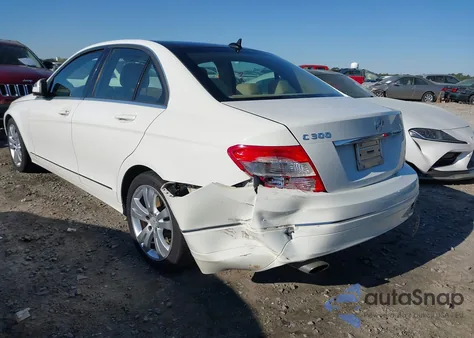 2008 Mercedes-Benz C 300 Luxury/Sport из США, поврежденный, VIN WDDGF54X58F171892